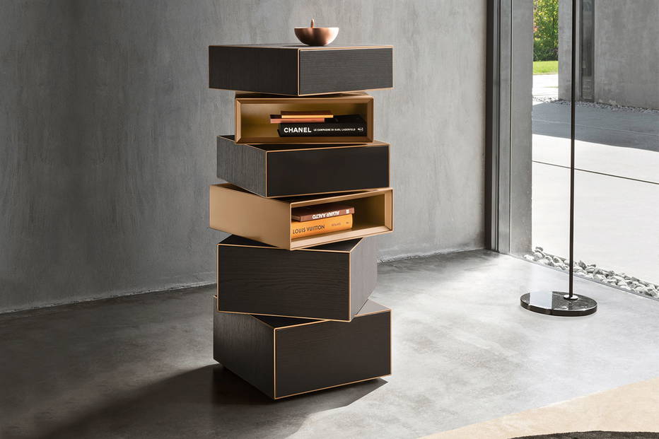 Domino rotating open chest by San Giacomo