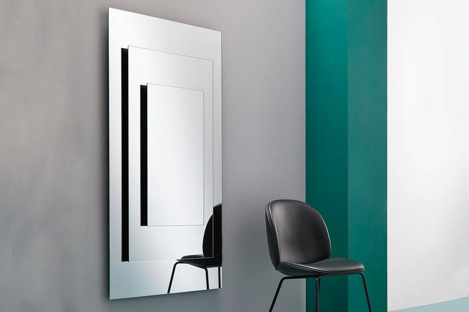 Dooors wall mirror by Tonelli
