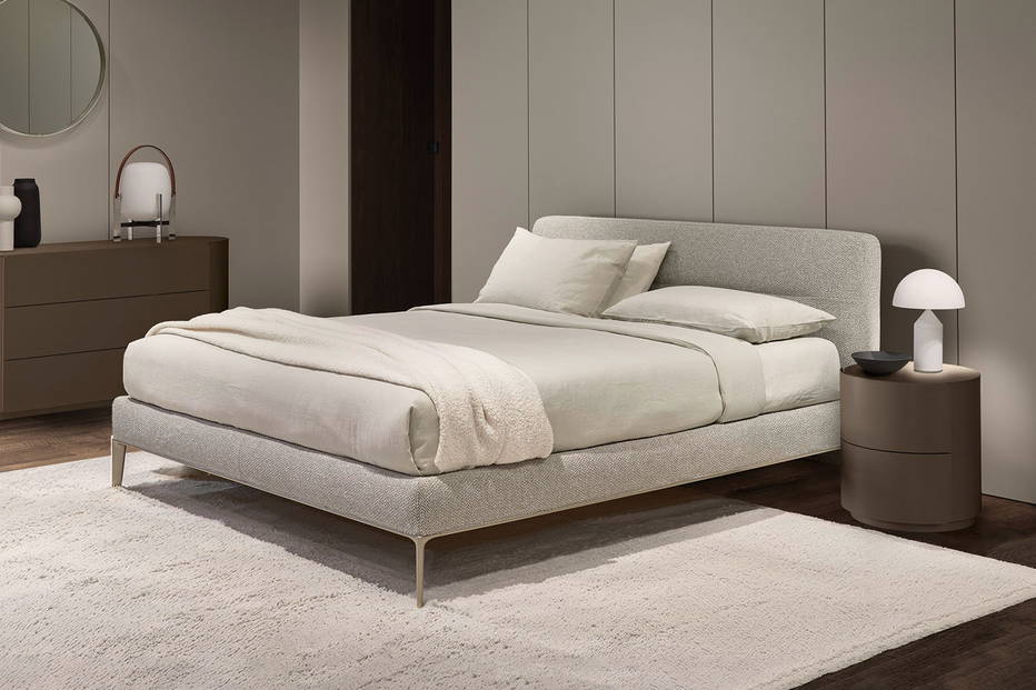 Dorian floating bed by San Giacomo