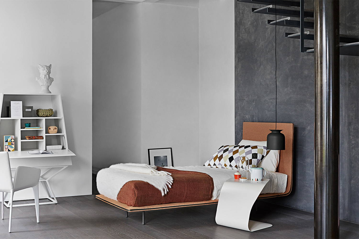 Duffy End Table by Bonaldo | room service 360°