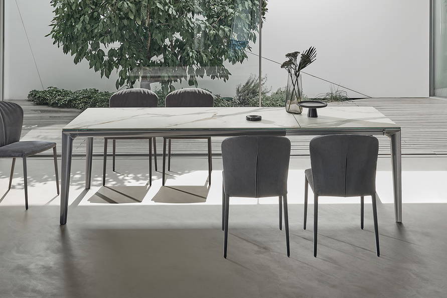 Duke Extension Dining Table