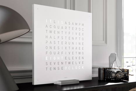 The Earth 45 clock with the option base.