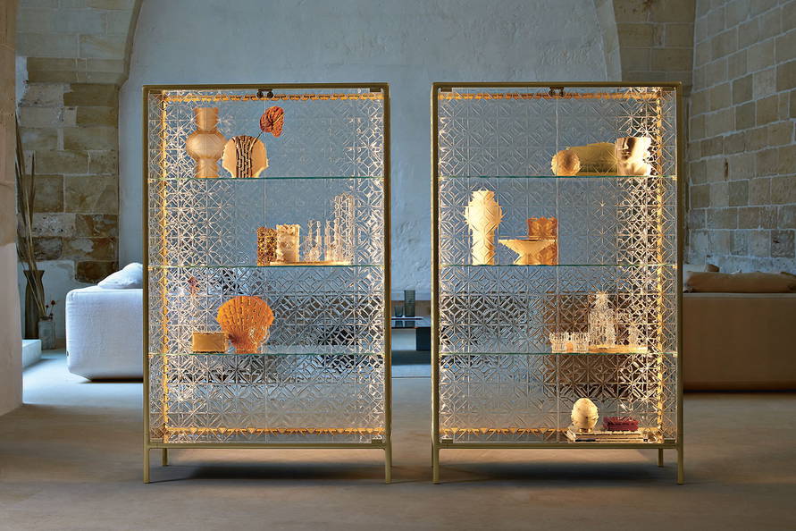 Echo Display Cabinet