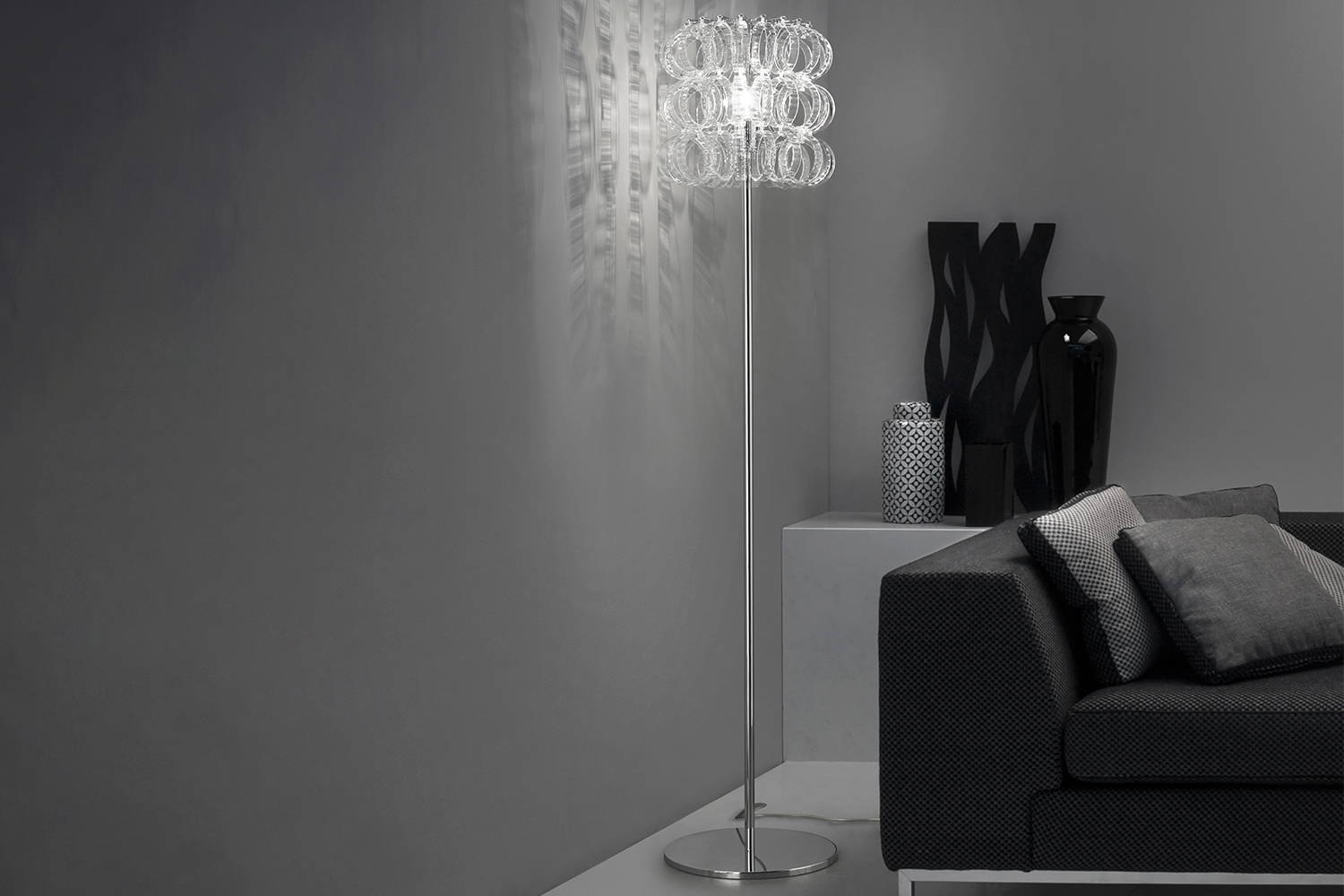 Ecos Floor Lamp