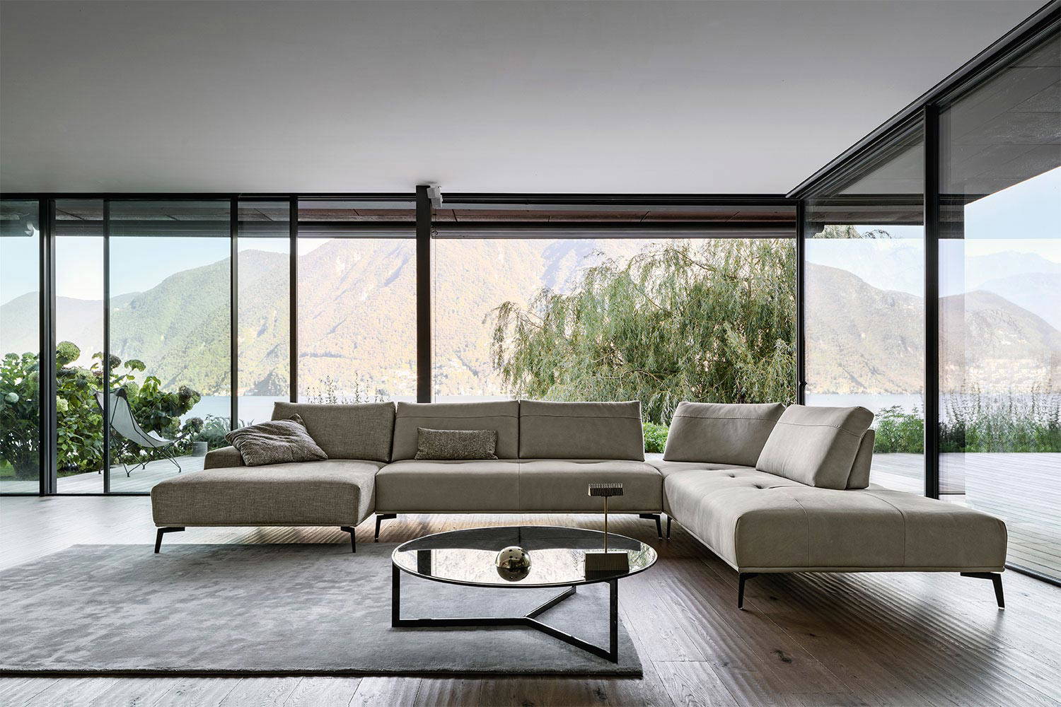 Egeo Corner Sectional Sofa With Chaise 