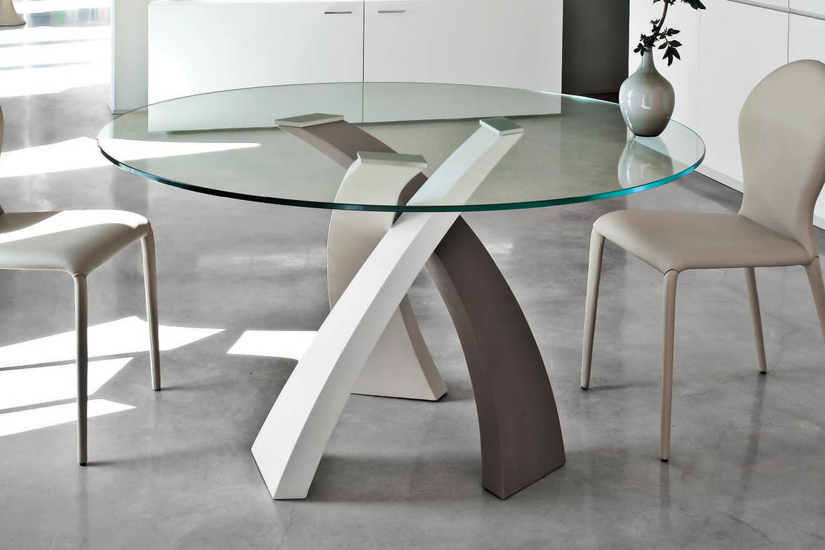 Eliseo dining table with 3-colors base Eliseo dining table with 3-colors base