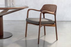 Ella dining chair by Porada close-up