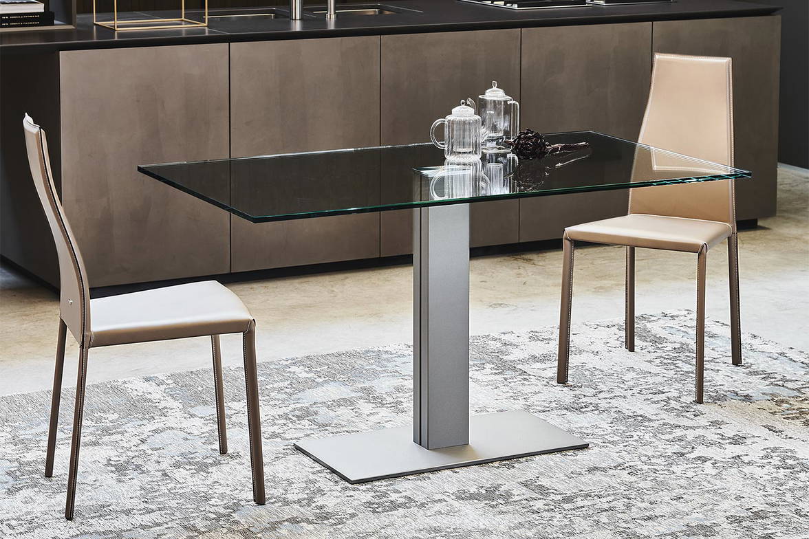 Elvis kitchen table in a contemporary dining room Elvis kitchen table in a contemporary dining room