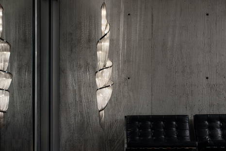 Epoque vertical suspension light by Terzani