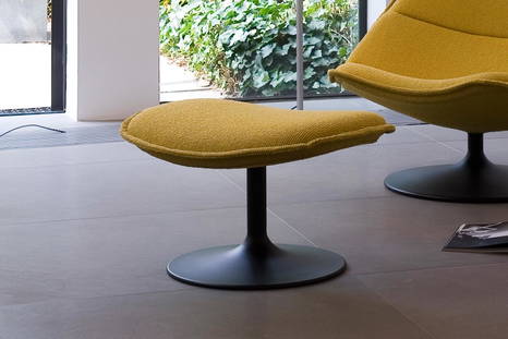 F585 footstool by Artifort