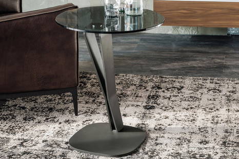 Falco side table by Cattelan Italia detailed view 