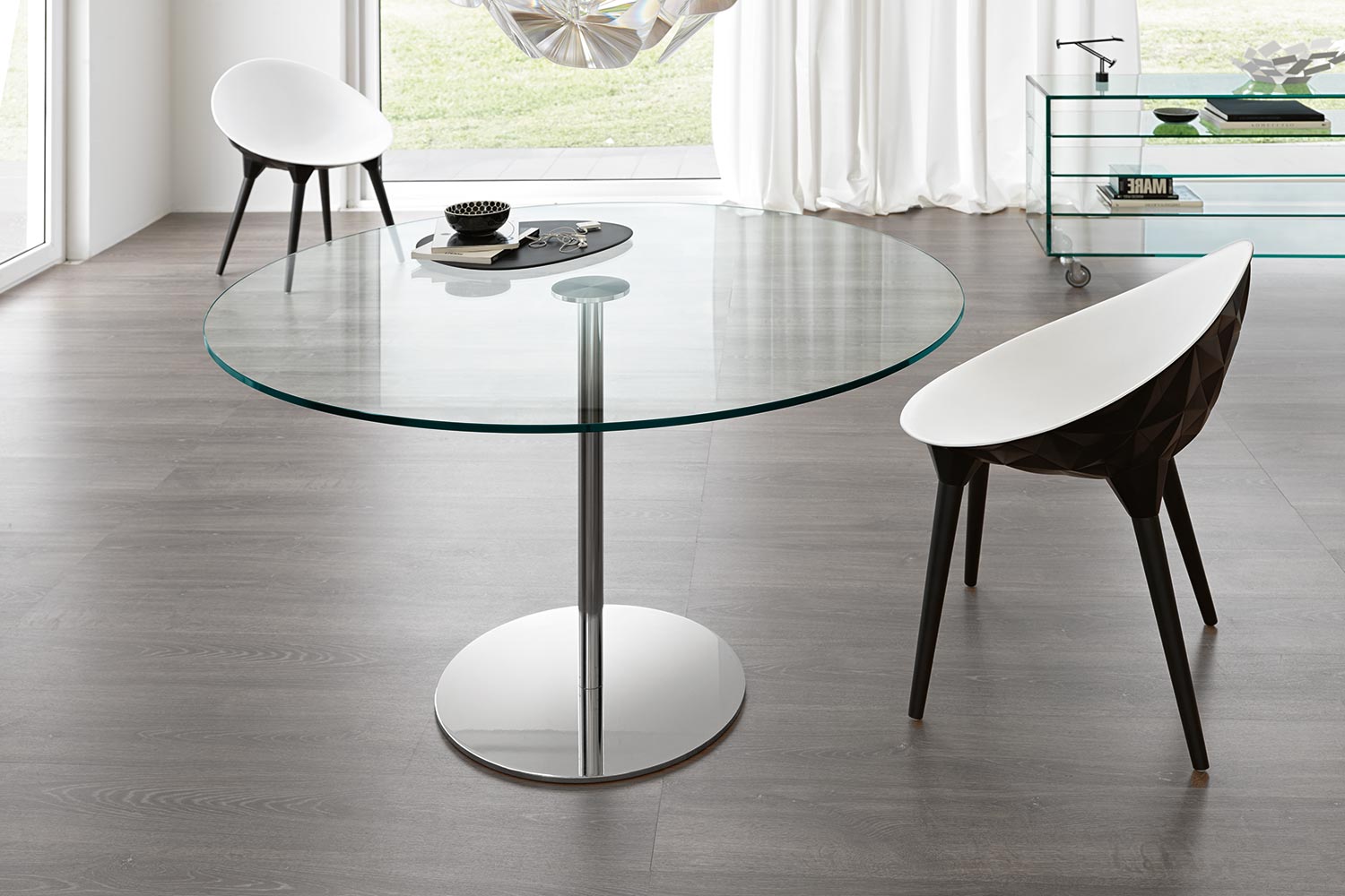 Farniente round kitchen table by Tonelli