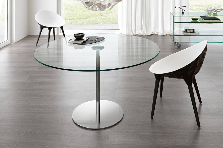 Farniente round kitchen table by Tonelli