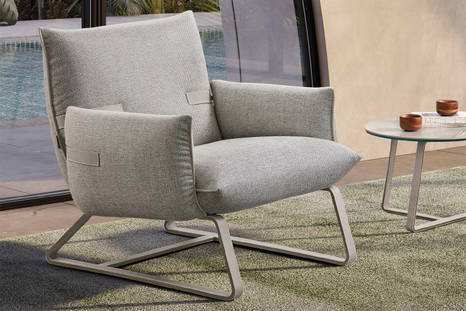The Fifty armchair by Gabriele Ghetti for Gamma.