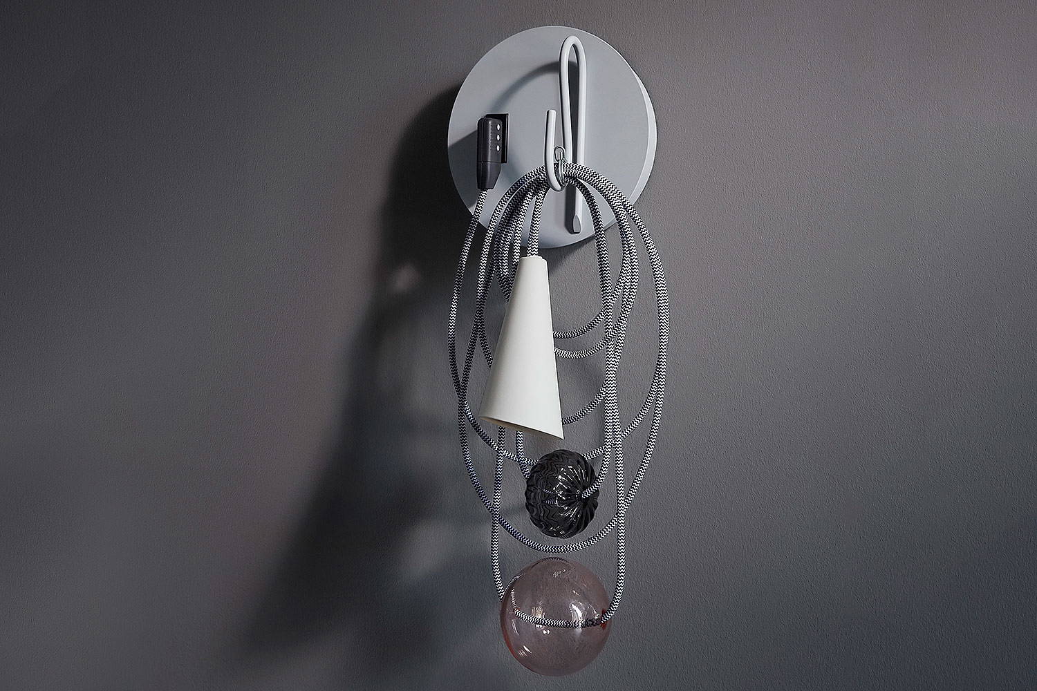 Filo wall sconce by Foscarini