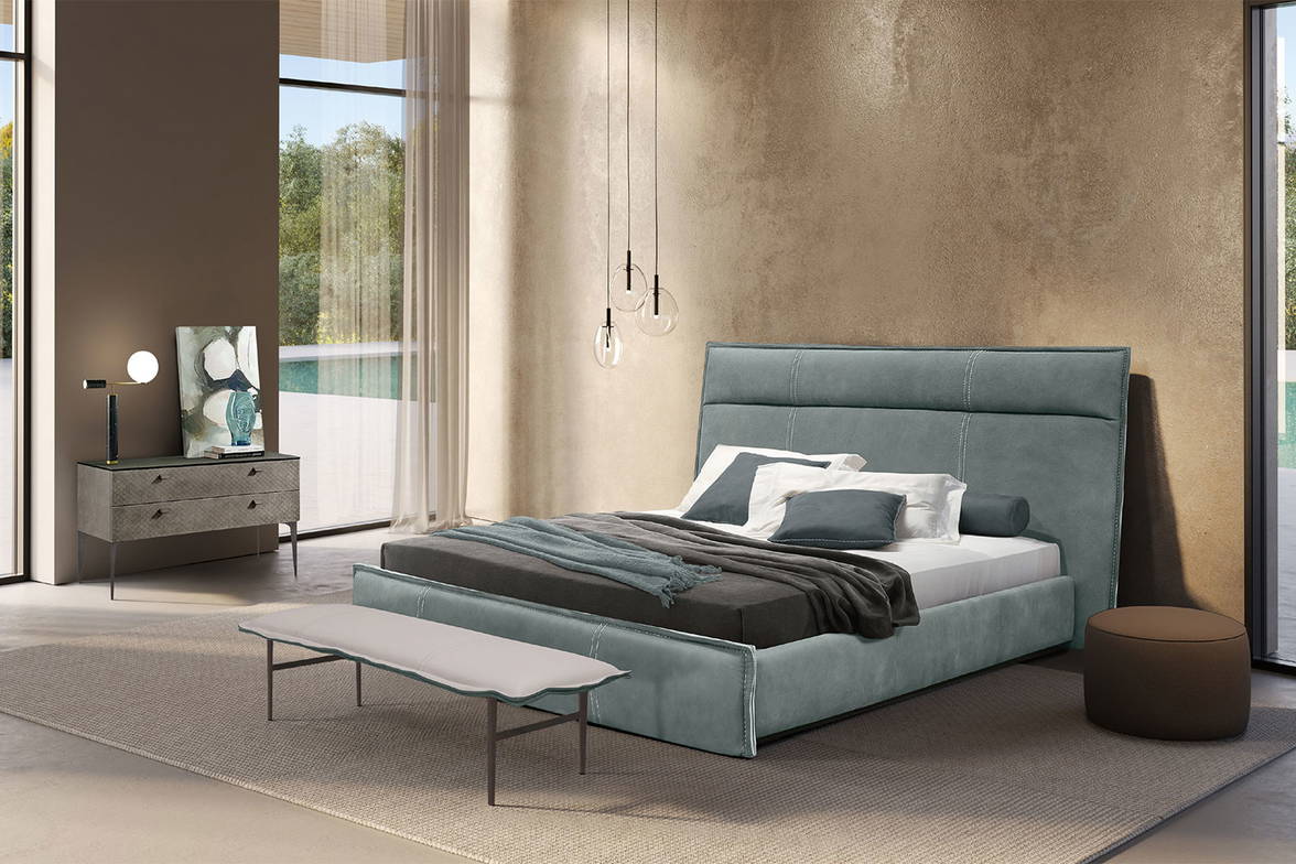 The Flamingo Night Bed by Gabriele Ghetti for Gamma Arredamenti The Flamingo Night Bed by Gabriele Ghetti for Gamma Arredamenti