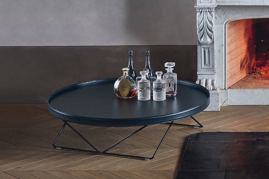 Flexus leather coffee table in black hard leather