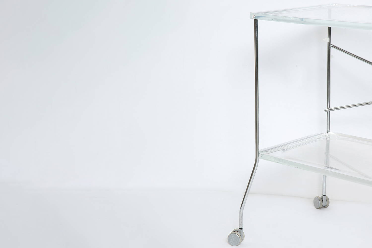 Flip Trolley by Kartell | room service 360°