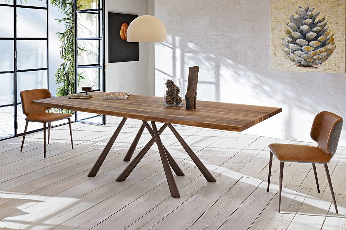 Forest wood dining table with Wrap dining chairs by Midj Forest wood dining table with Wrap dining chairs by Midj