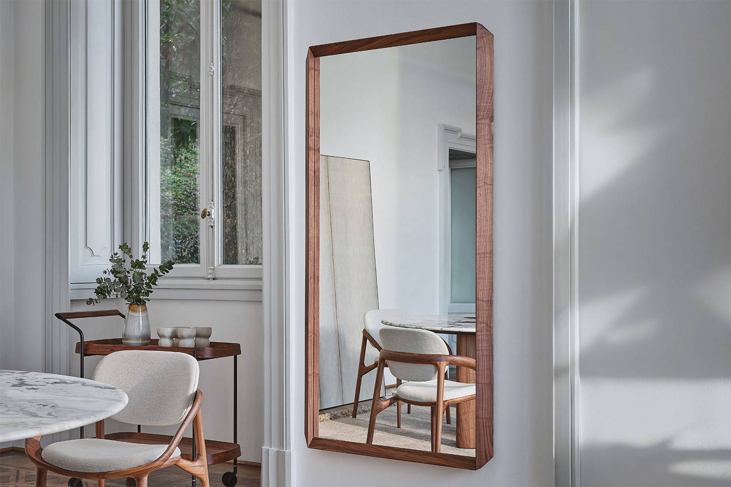 FortyFive Mirror by Porada | room service 360°