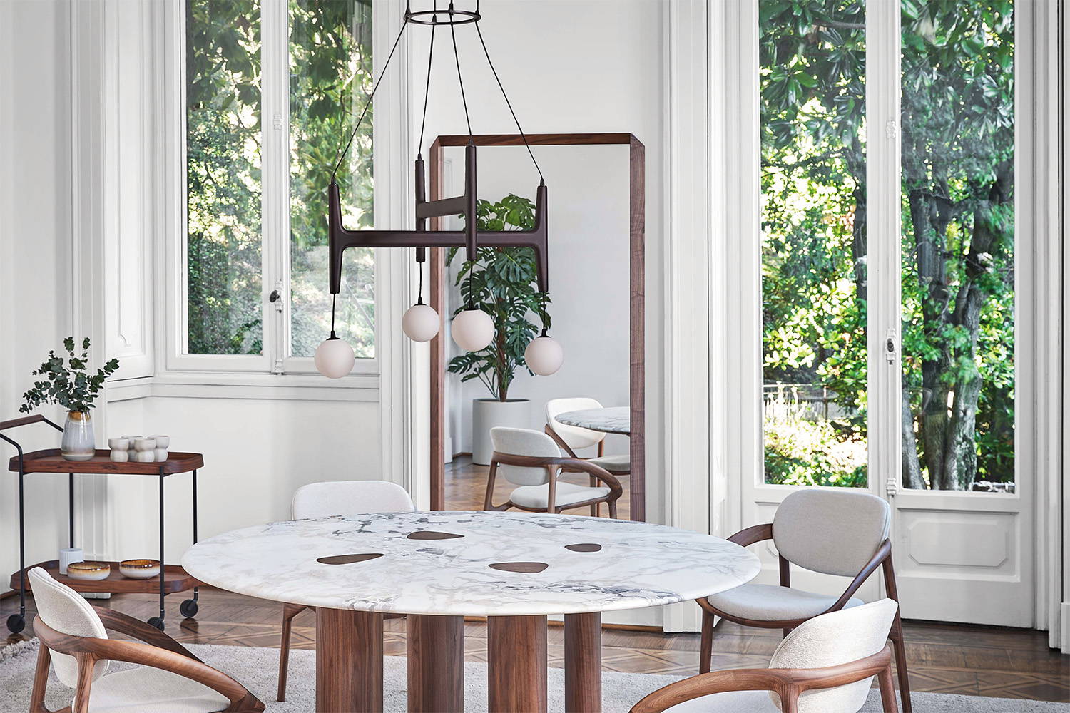 FortyFive Mirror by Porada | room service 360°