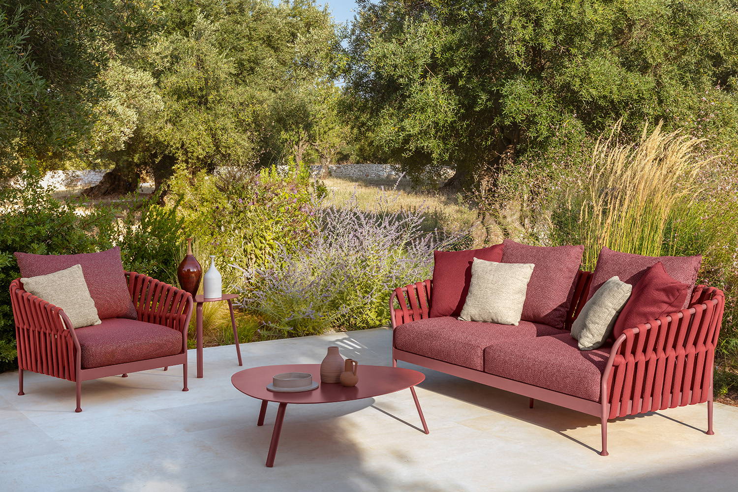 Talenti Frame Lounge Armchair