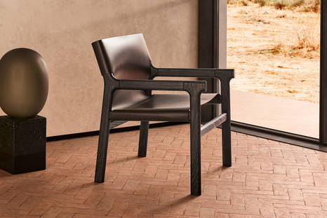 Fushimi armchair by Pianca