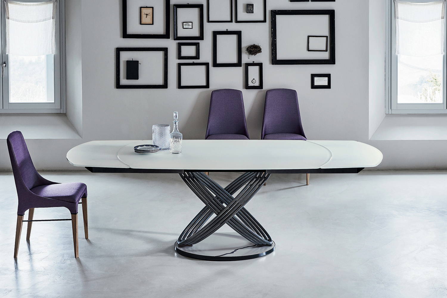 Fusion Barrel Extension Dining Table