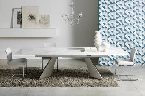 Galax Keramik dining table by Naos