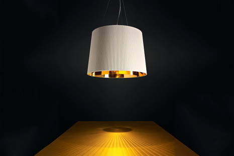 GÈ Suspension Light uses a 12W E26 type G lightbulb