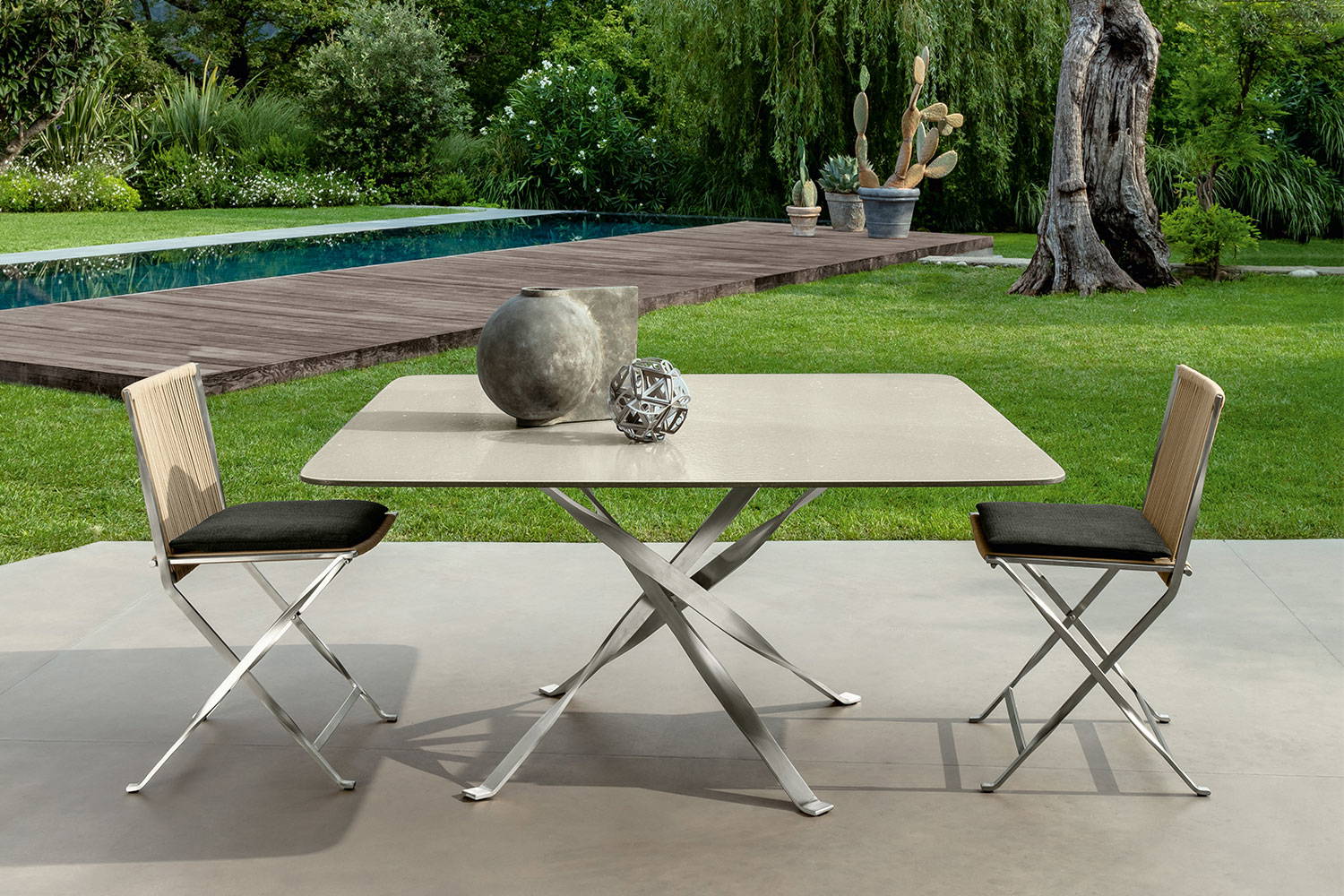 George Dining Table