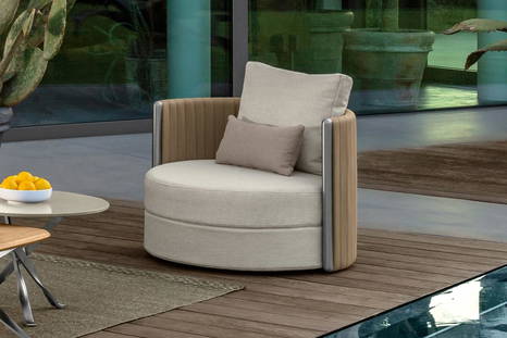 George lounge armchair by Talenti