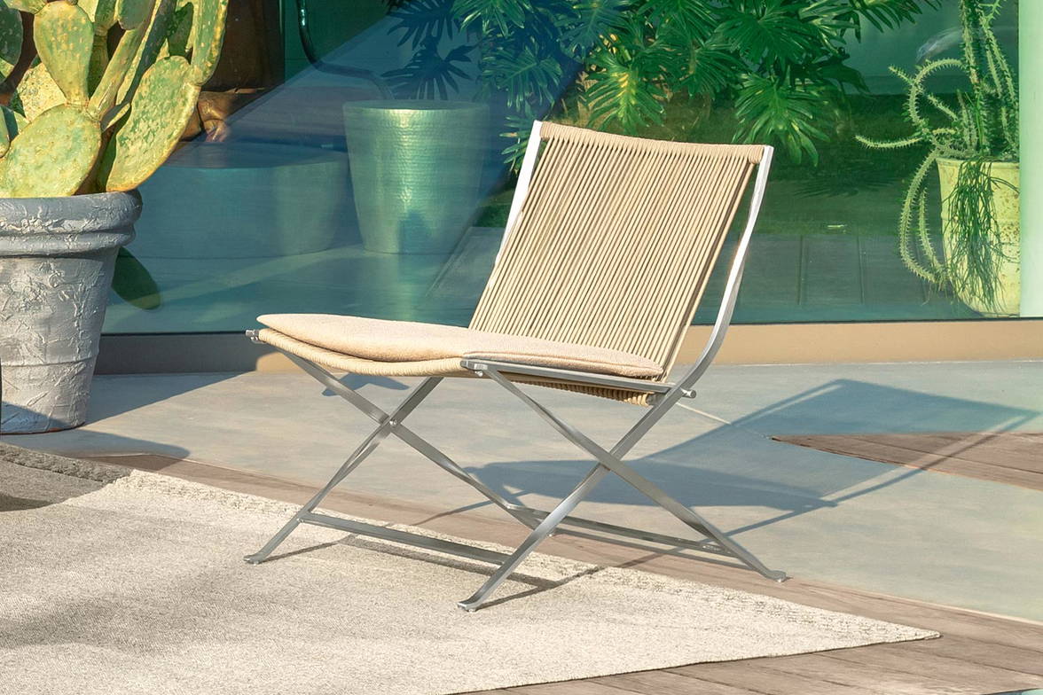 George lounge folding chair by Talenti George lounge folding chair by Talenti