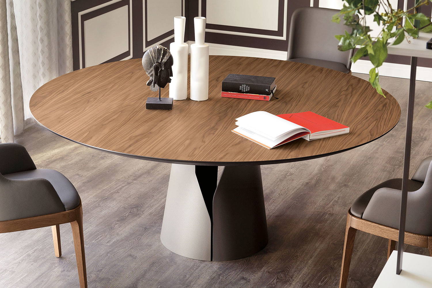 Giano dining table by Cattelan Italia