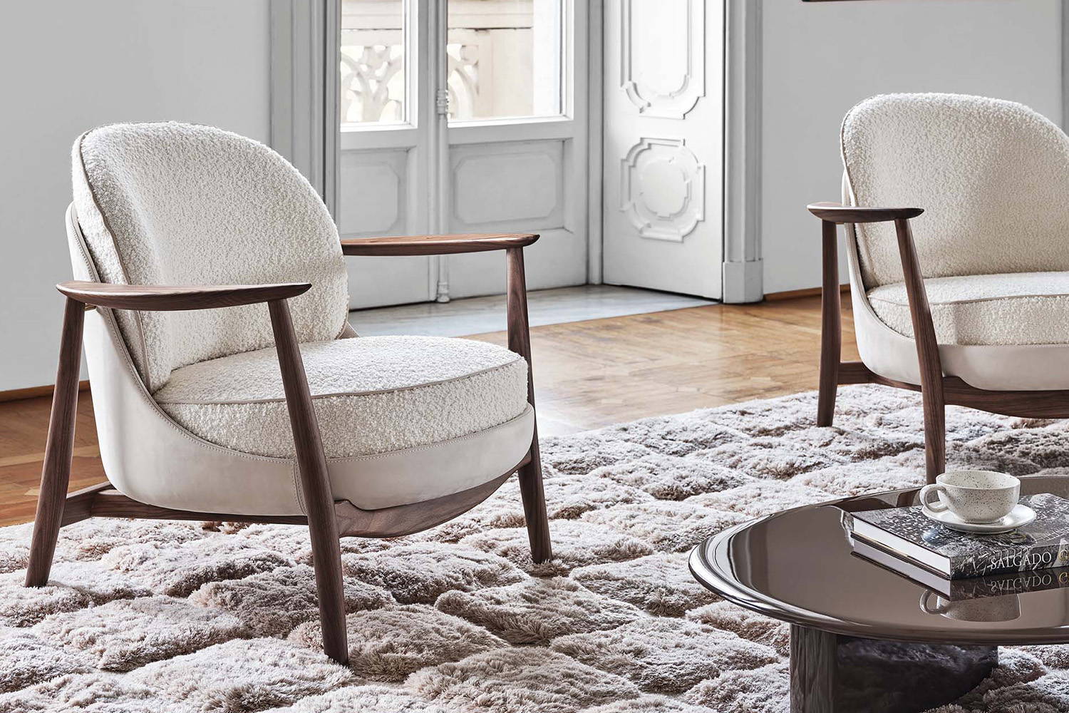 Ginkgo XL Armchair