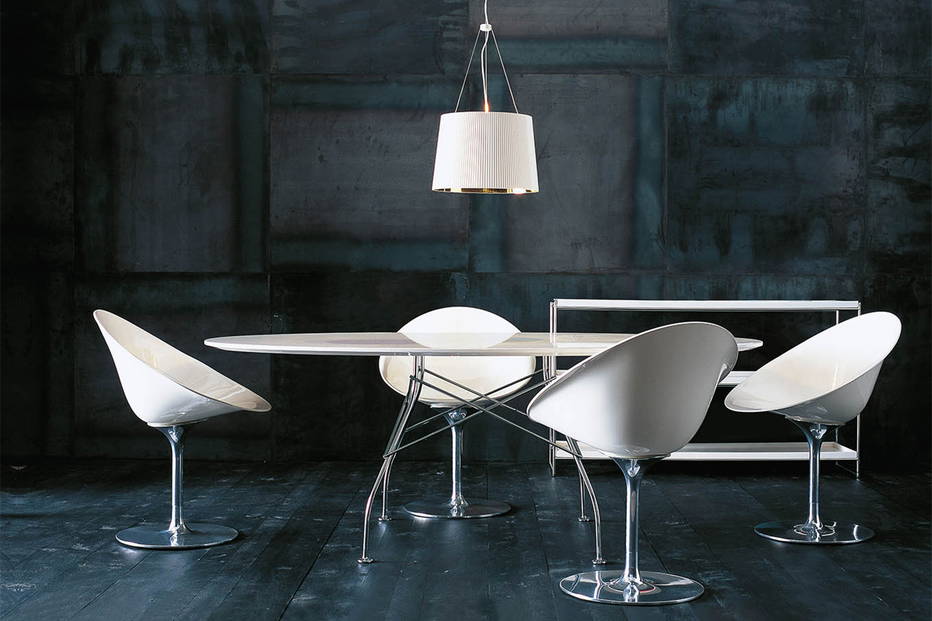 Glossy XXL Dining Table with the Ero|S| Lounge Chair