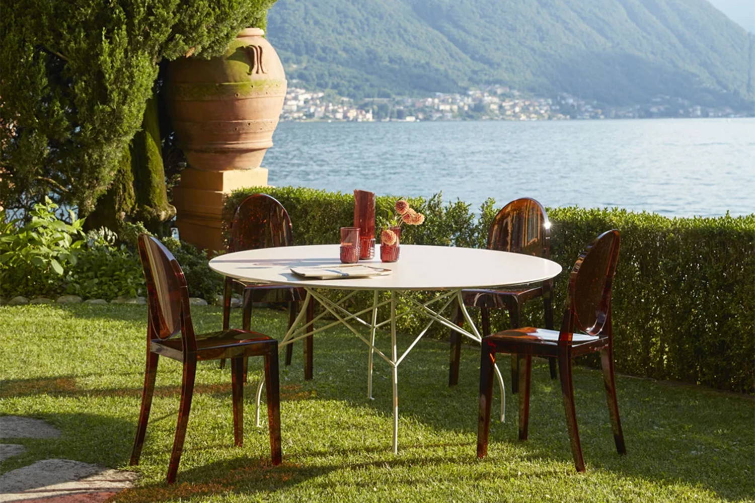 Glossy Outdoor Dining Table