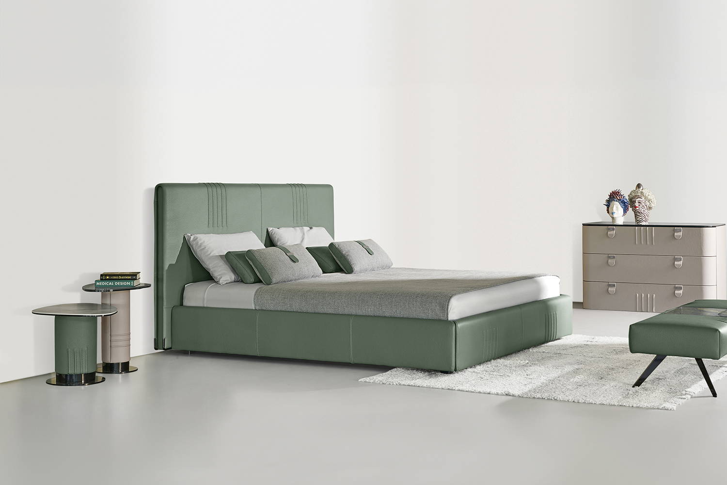 GMM Philly Night Bed by Gamma Arredamenti | room service 360°