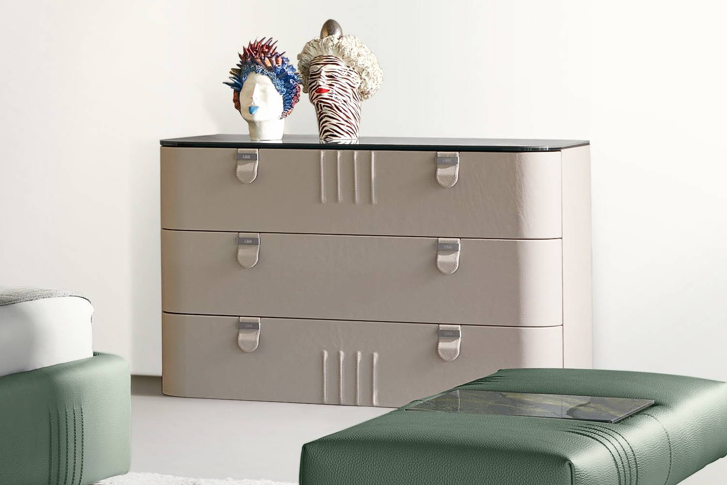 GMM Philly Dresser