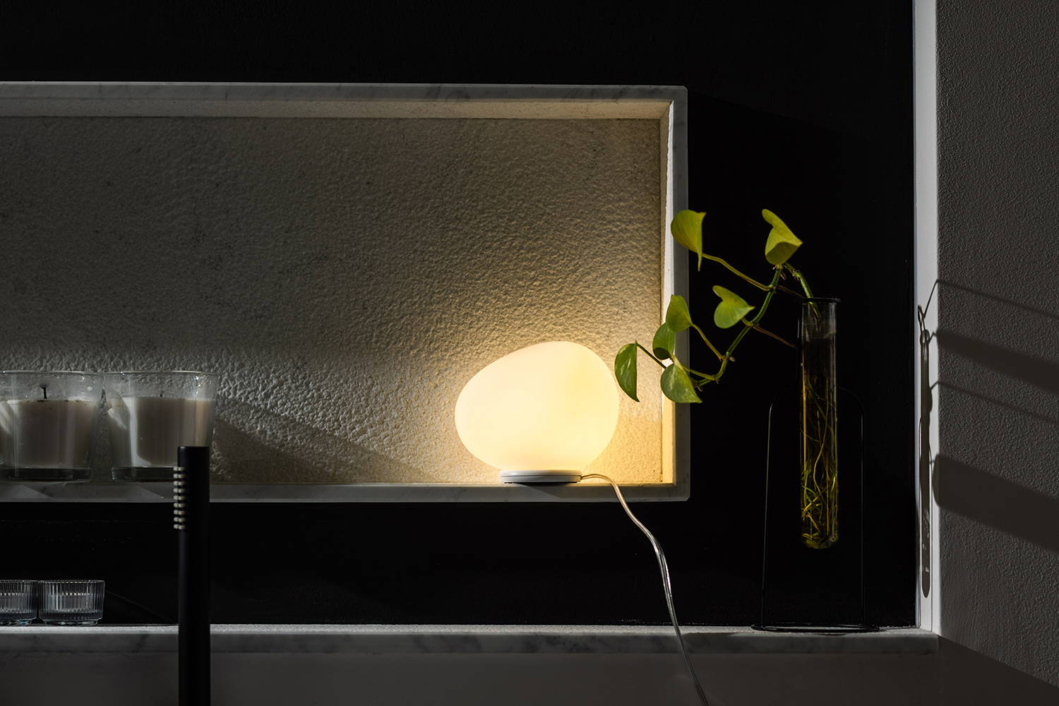 Gregg Table Lamp by Foscarini | room service 360°