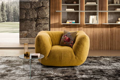 The Happening 1461 armchair with the Air end table