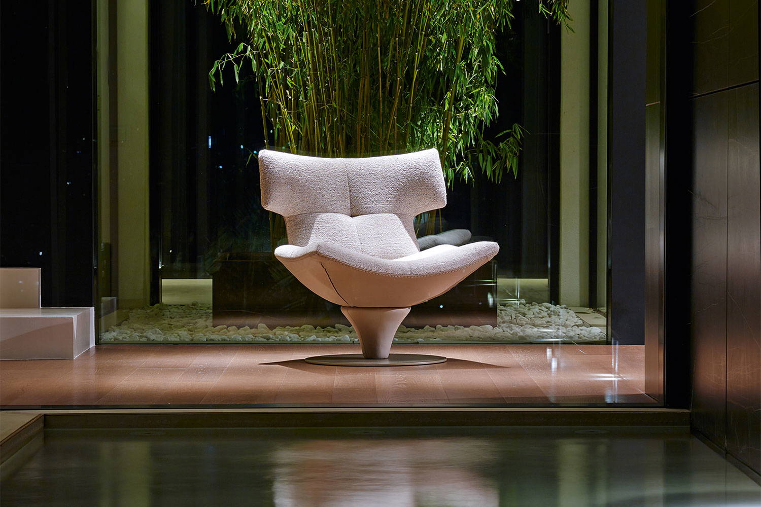 The Harley Swivel Armchair by Giuseppe Vigano for Gamma Arredamenti