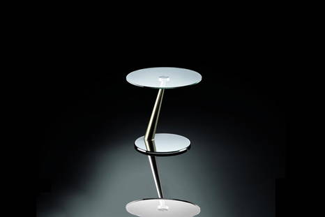Harry end table by Naos
