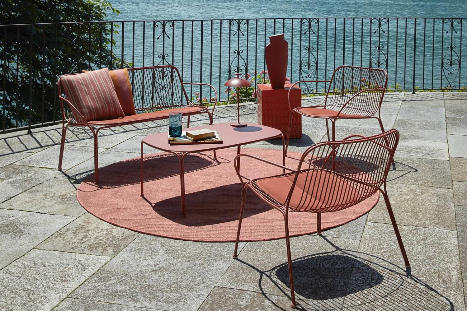 Hiray Sofa by Kartell | room service 360°