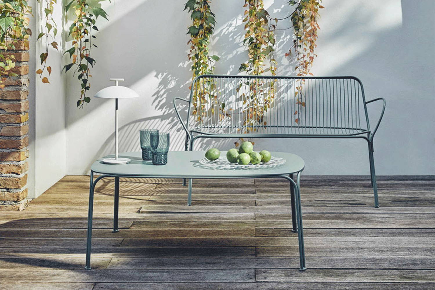 Hiray Coffee Table by Kartell | room service 360°