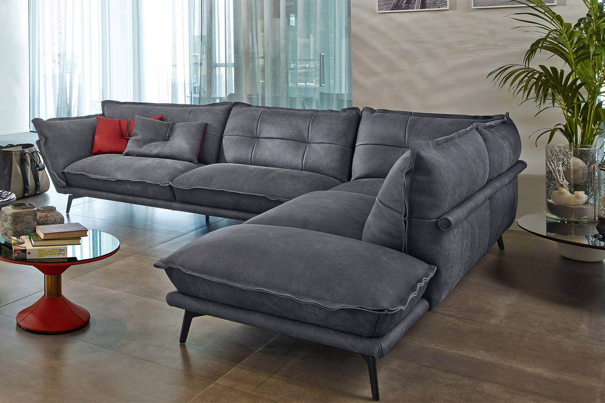 Hollywood corner sectional sofa with peninsula by Gamma Hollywood corner sectional sofa with peninsula by Gamma