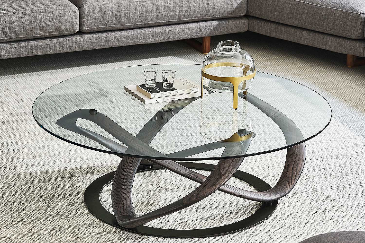 Infinity Round Coffee Table by Porada | room service 360°