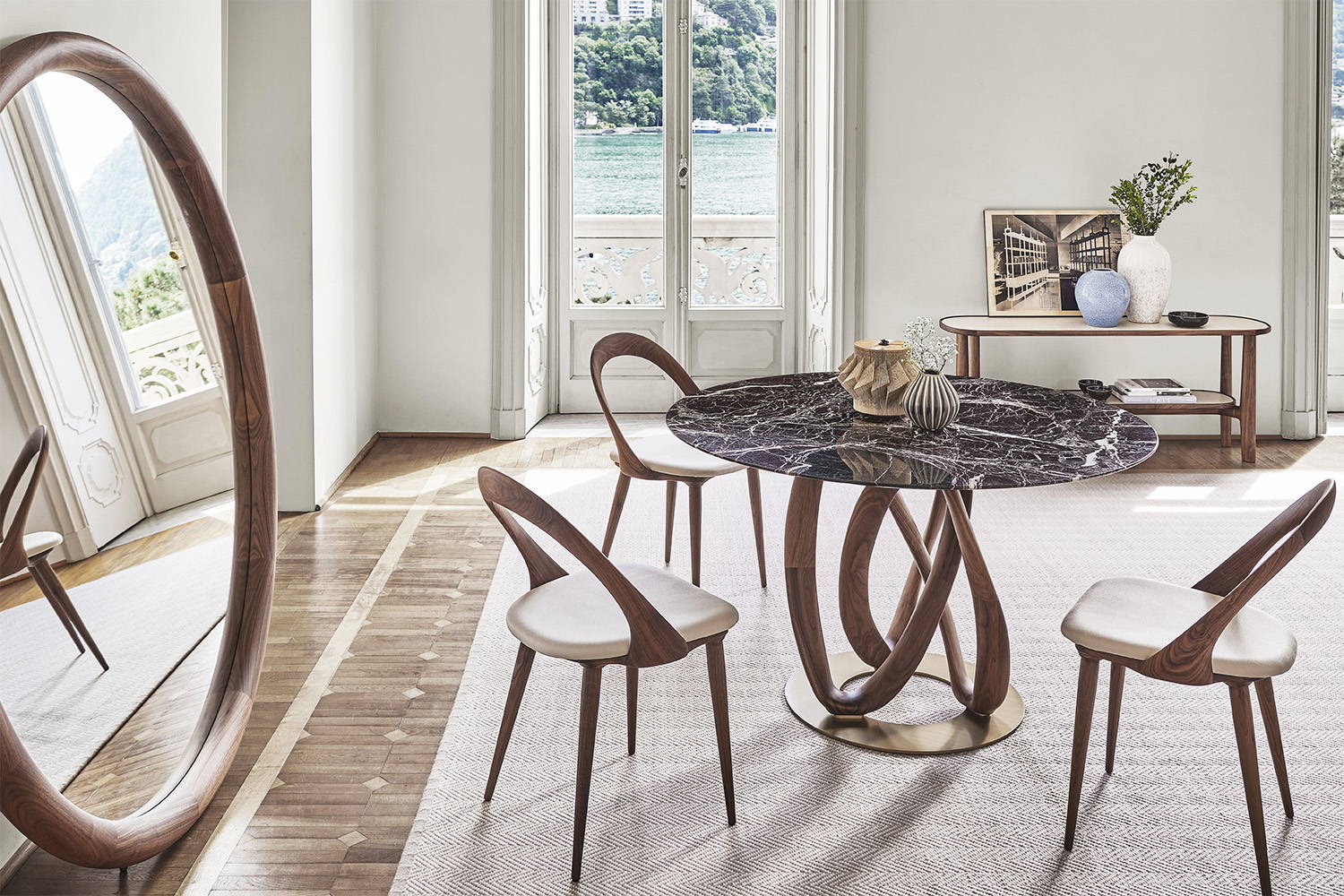 Infinity Round Dining Table by Porada | room service 360°