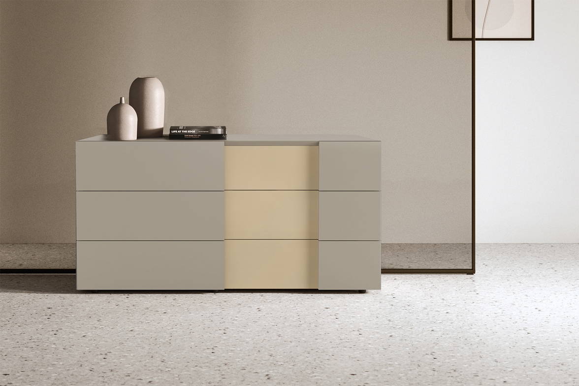 Inside dresser by Presotto Inside dresser by Presotto