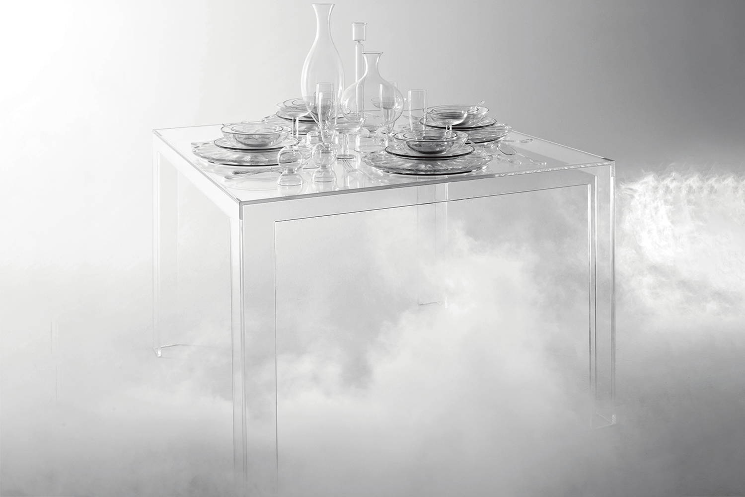 Kartell Invisible Table - Thumbnail 3